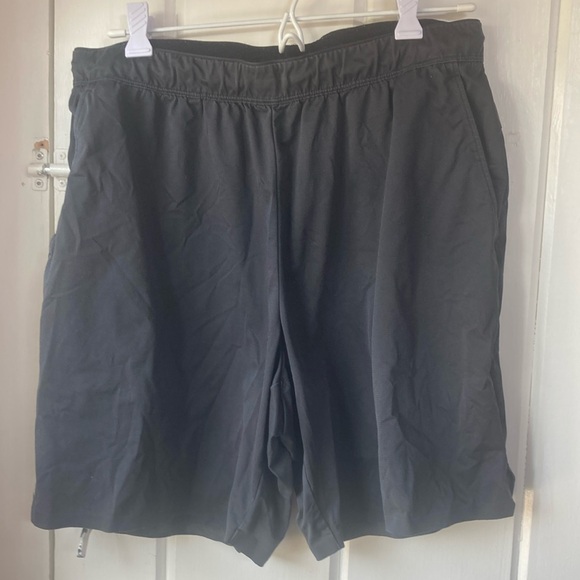 I I qlo shorts - Picture 1 of 7